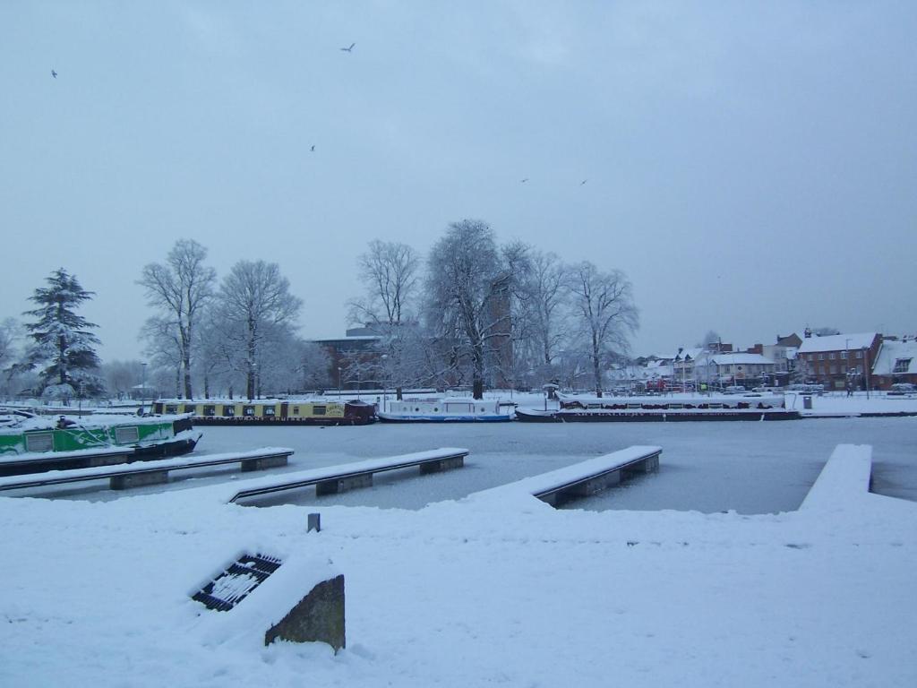 Faviere Guest House Stratford-Upon-Avon Exteriör bild