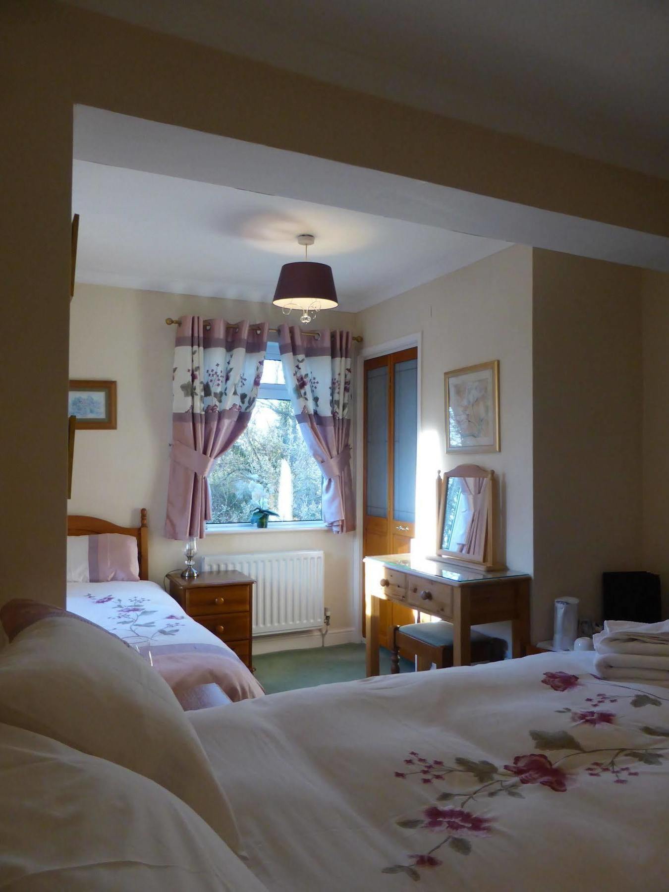 Faviere Guest House Stratford-Upon-Avon Exteriör bild